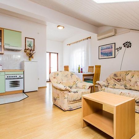 Guest House Lavanda 4 นยีวีเซ ภายนอก รูปภาพ