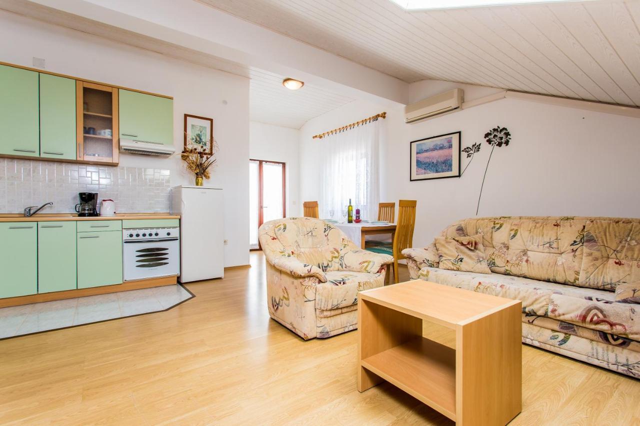 Guest House Lavanda 4 นยีวีเซ ภายนอก รูปภาพ